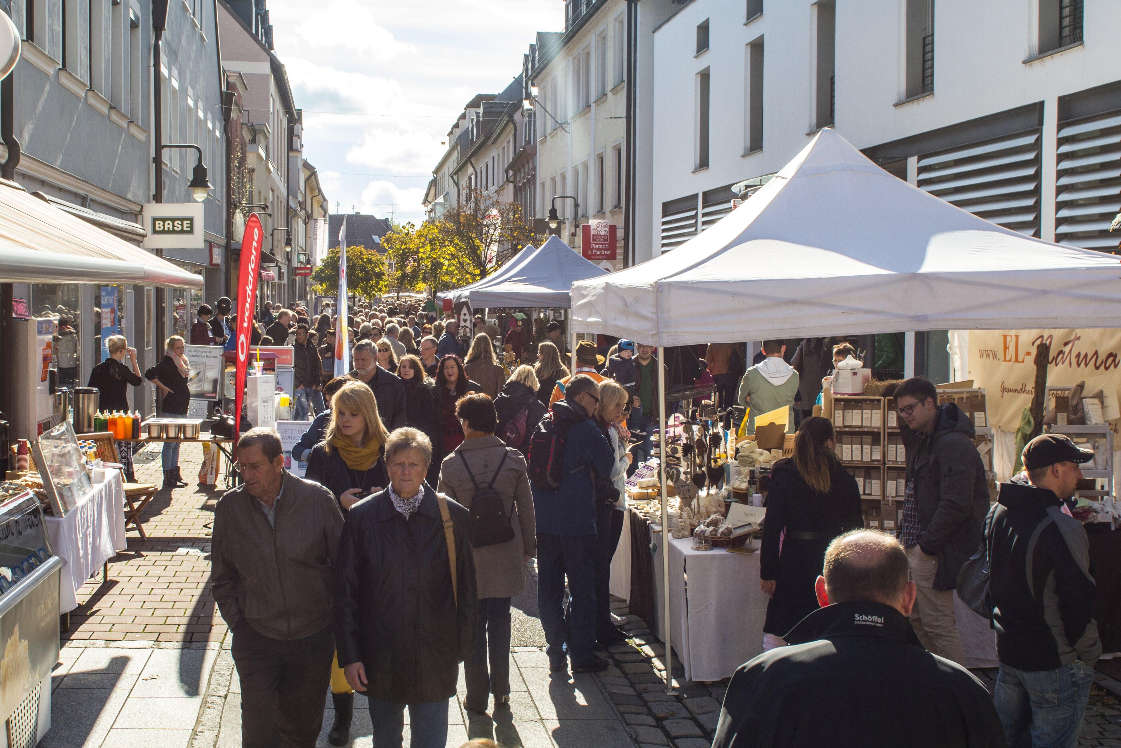 neuburger-herbst-hoch-drei