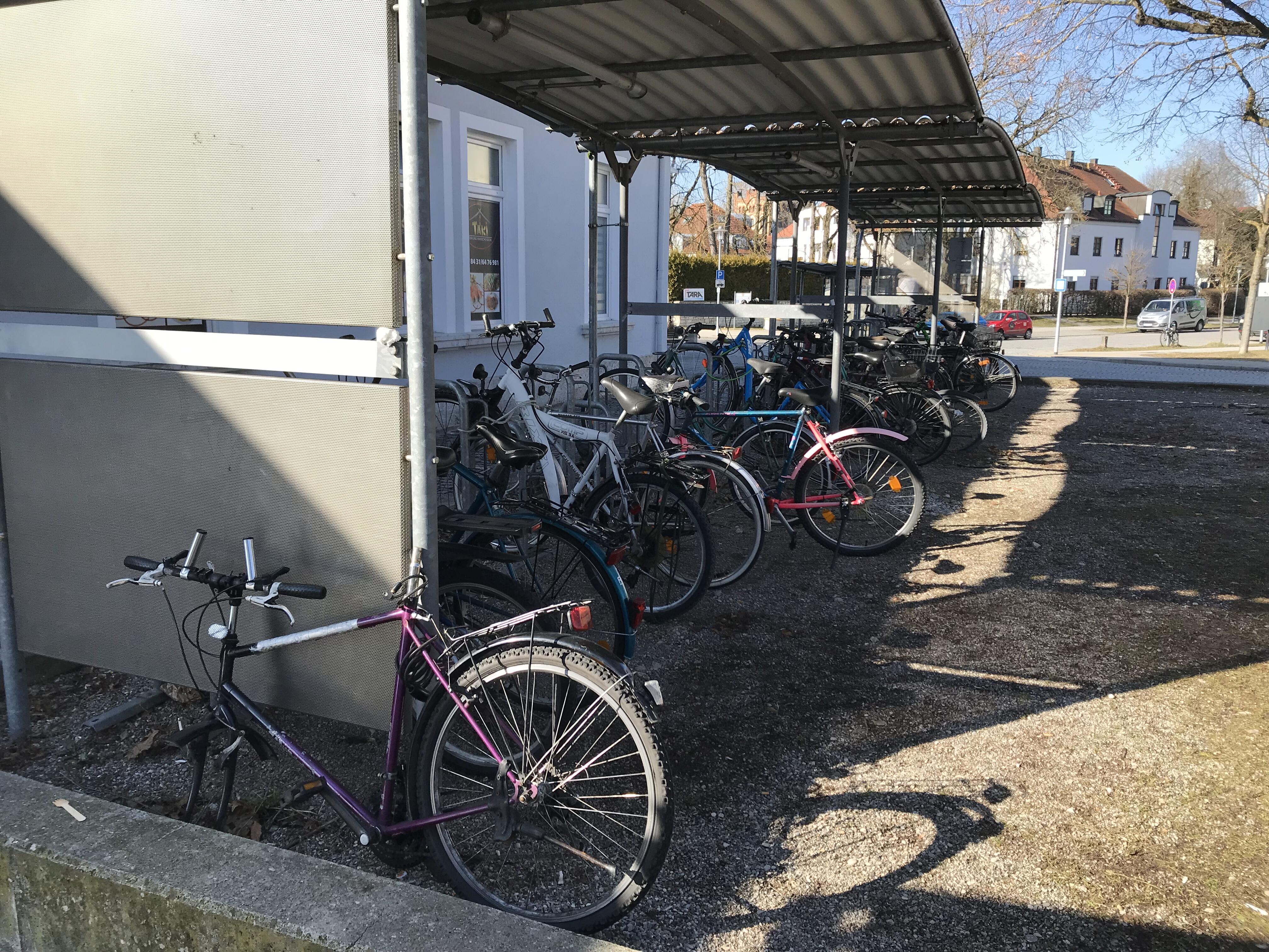 fahrradleichen-bahnhof