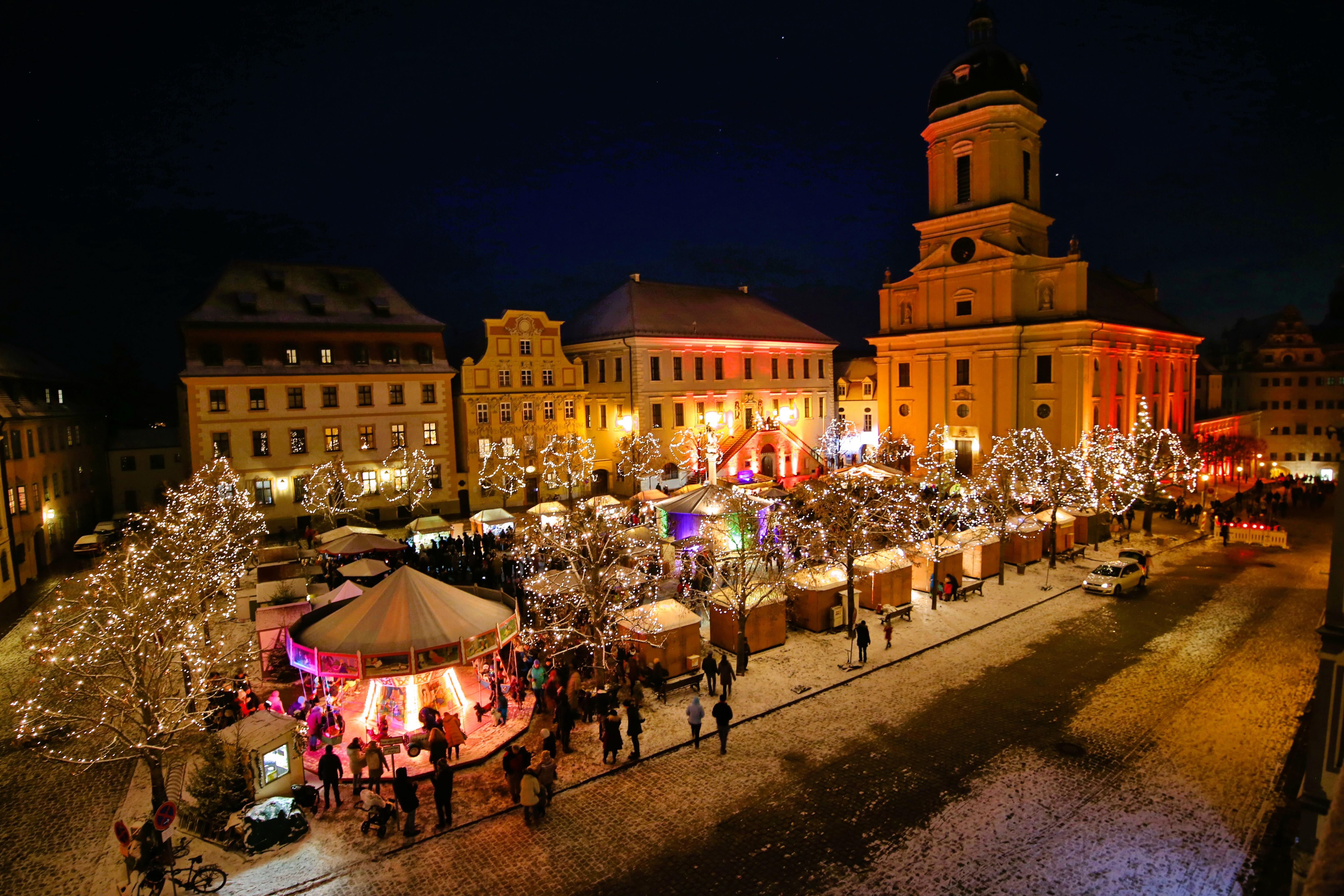 christkindlmarkt_karlsplatz